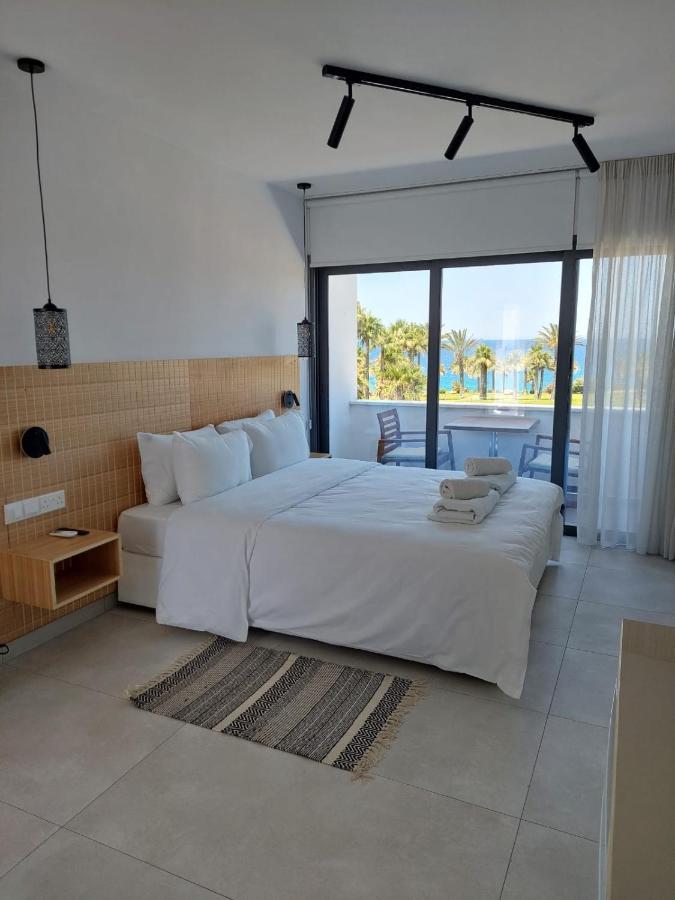 Terrazza Suites Paphos Ngoại thất bức ảnh