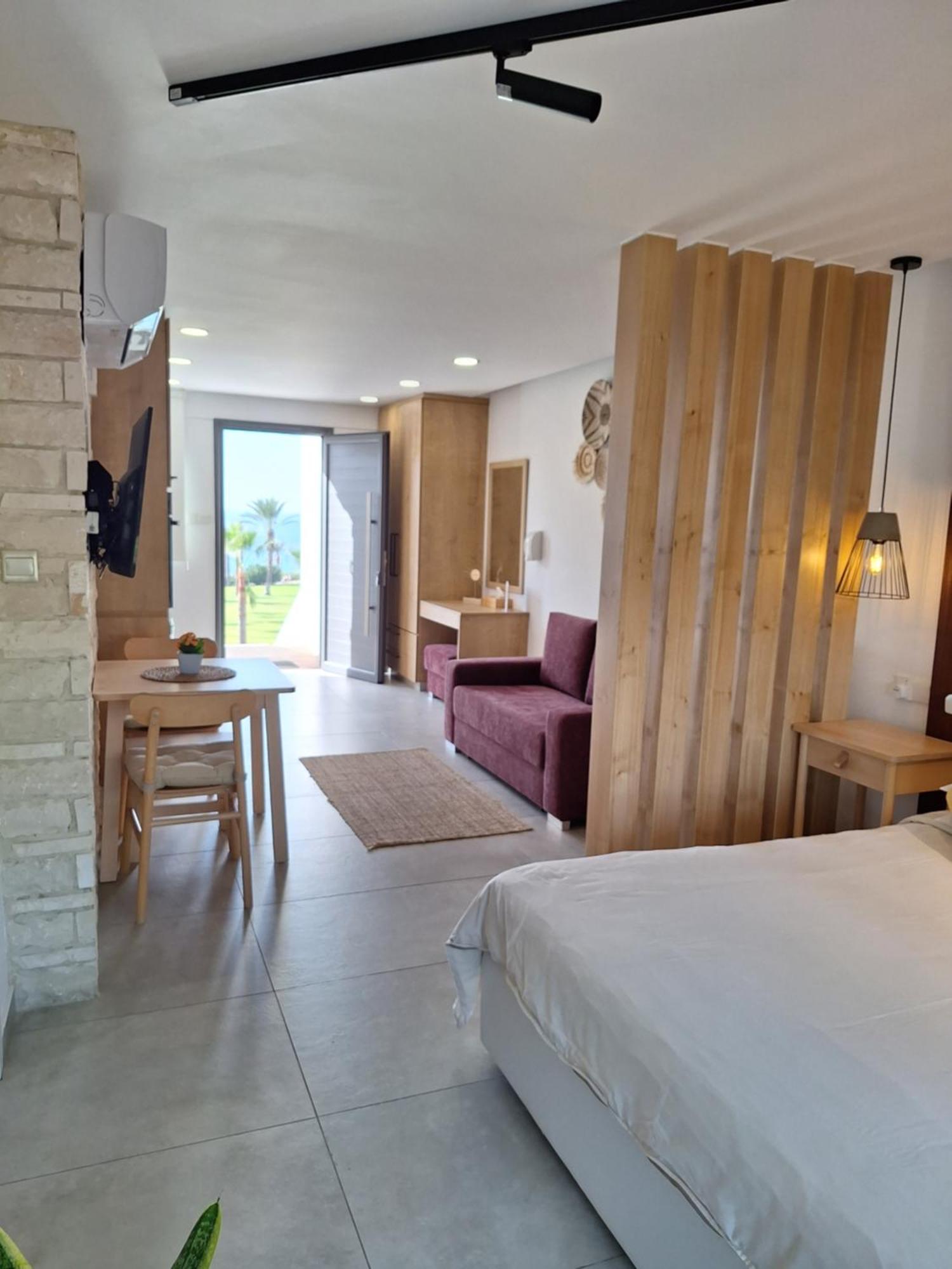 Terrazza Suites Paphos Ngoại thất bức ảnh